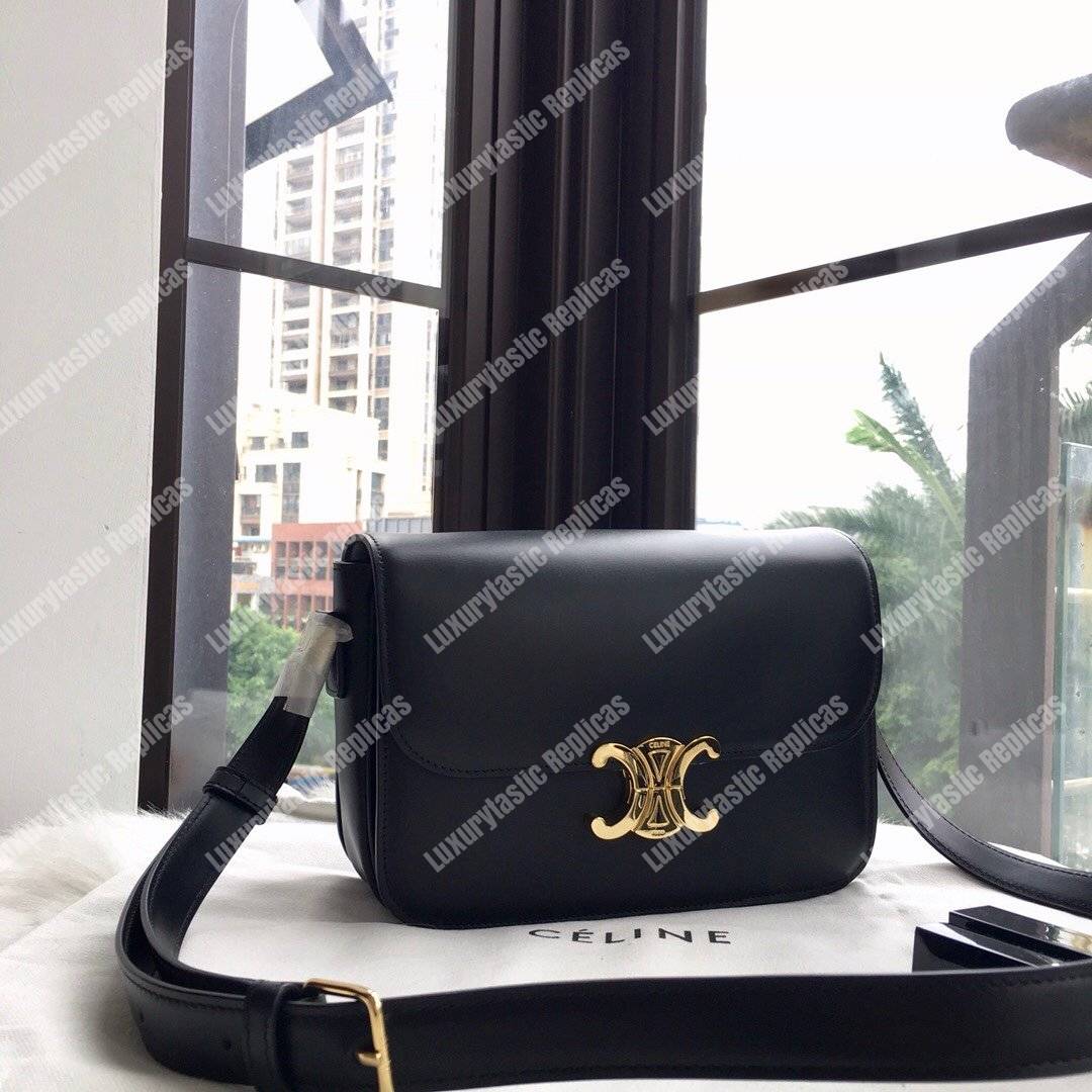 Ce**e medium triomphe bag in shiny calfskin black