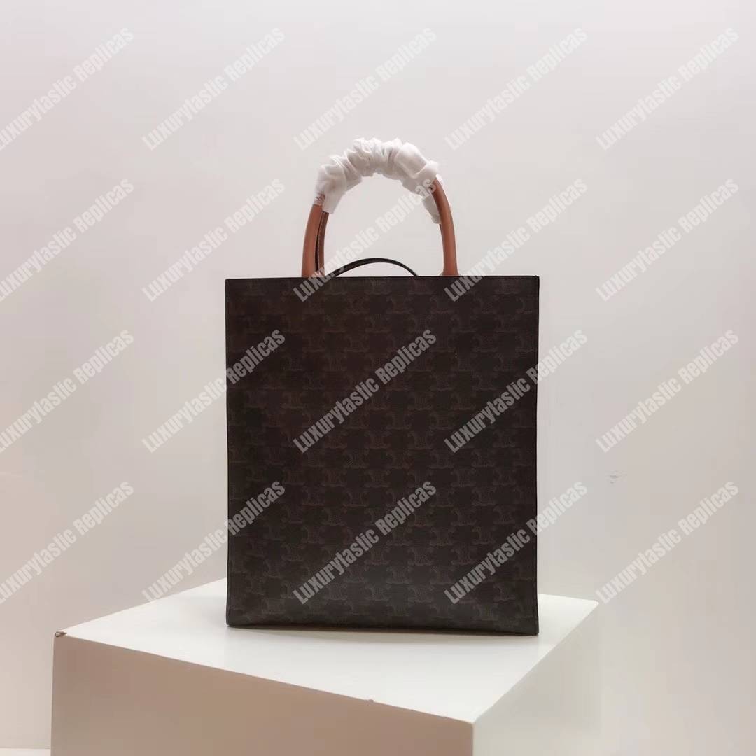 Ce**e small cabas vertical in triomphe canvas