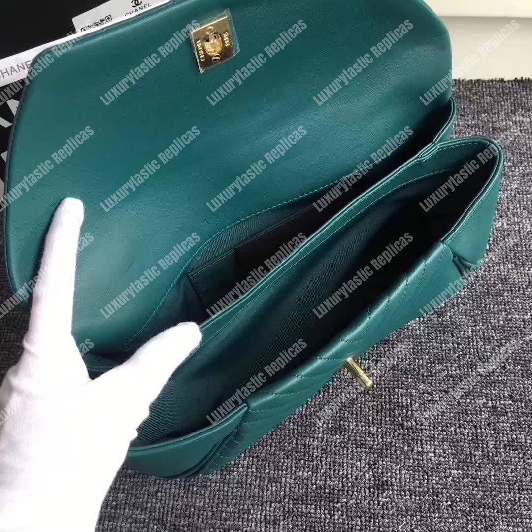 Ch*el reversed clutch green