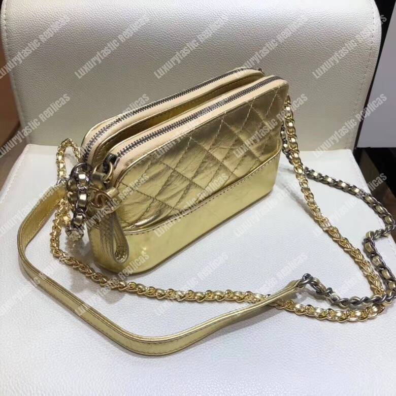 Ch*el clutch with chain diamond metallic