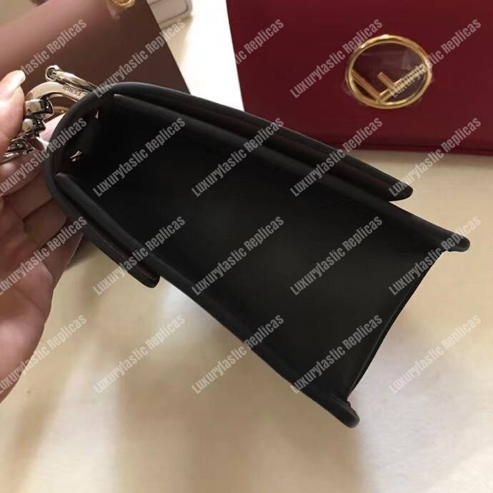 F**di kan i f black leather bag