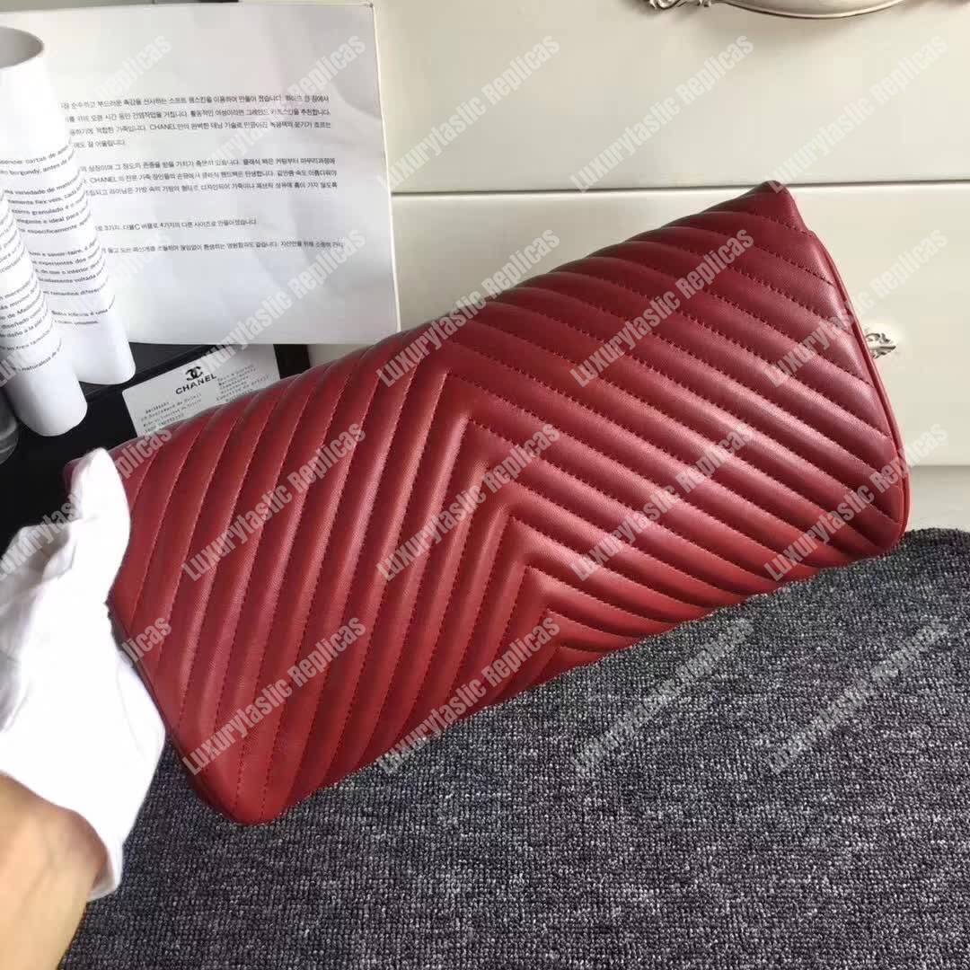 Ch*el reversed clutch red