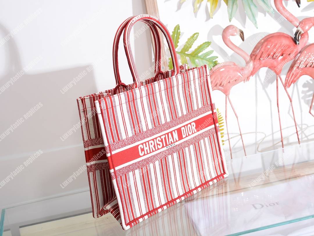 D*or book tote bag marbella exclusive red