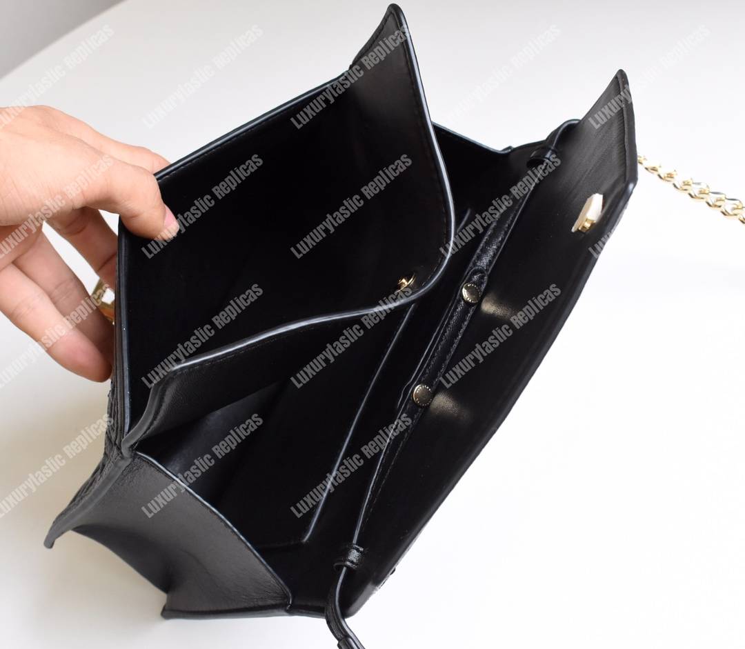 B**rry small quilted monogram tb envelope clutch black