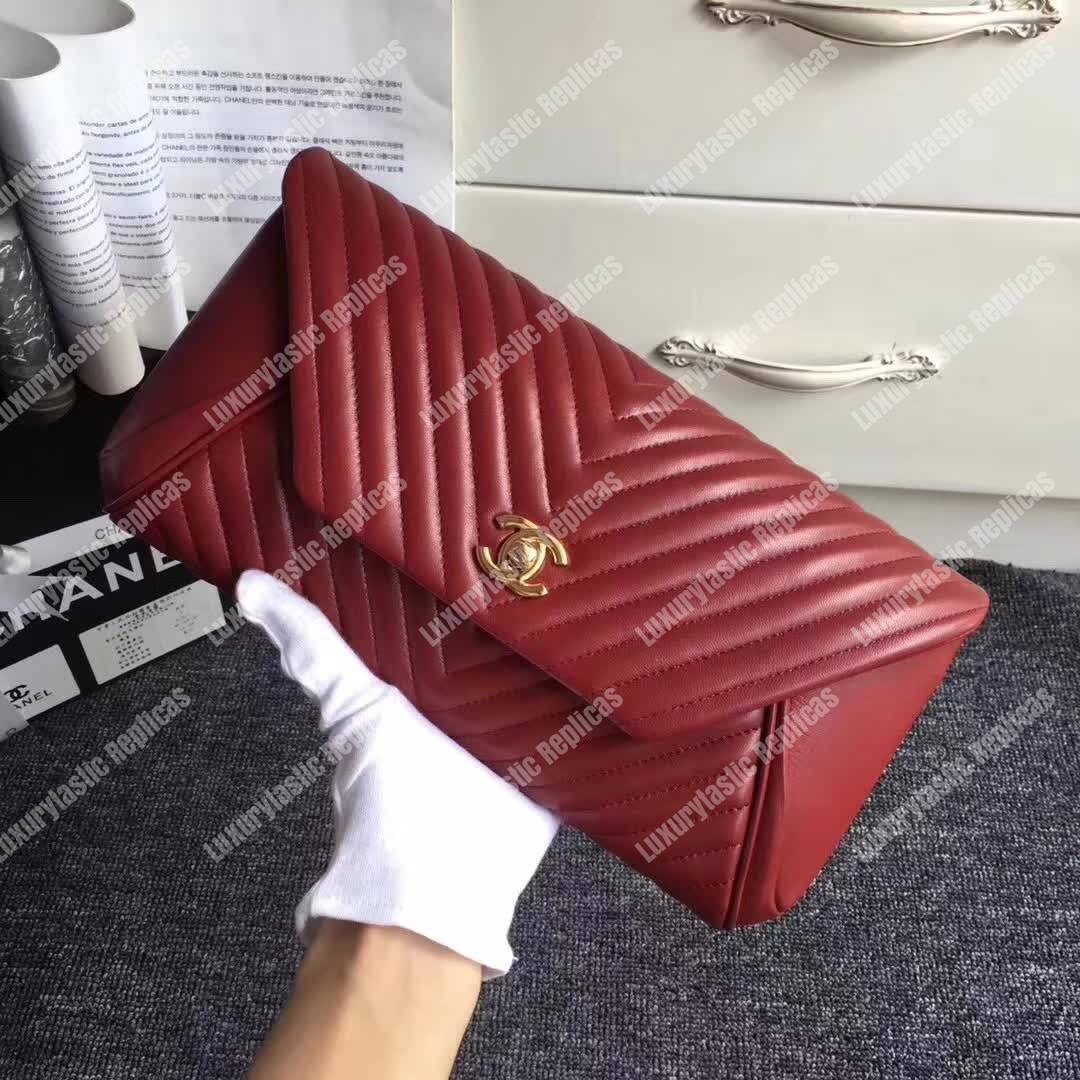 Ch*el reversed clutch red