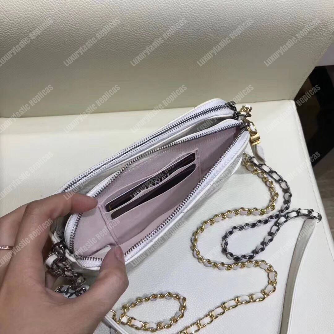 Ch*el clutch with chain white
