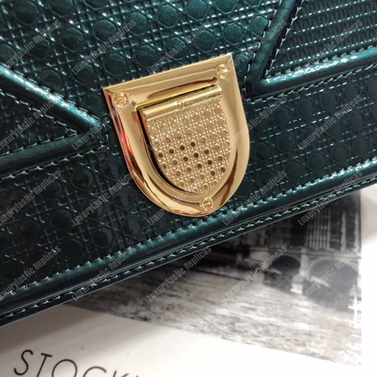 D*orama green-toned metallic calfskin flap bag