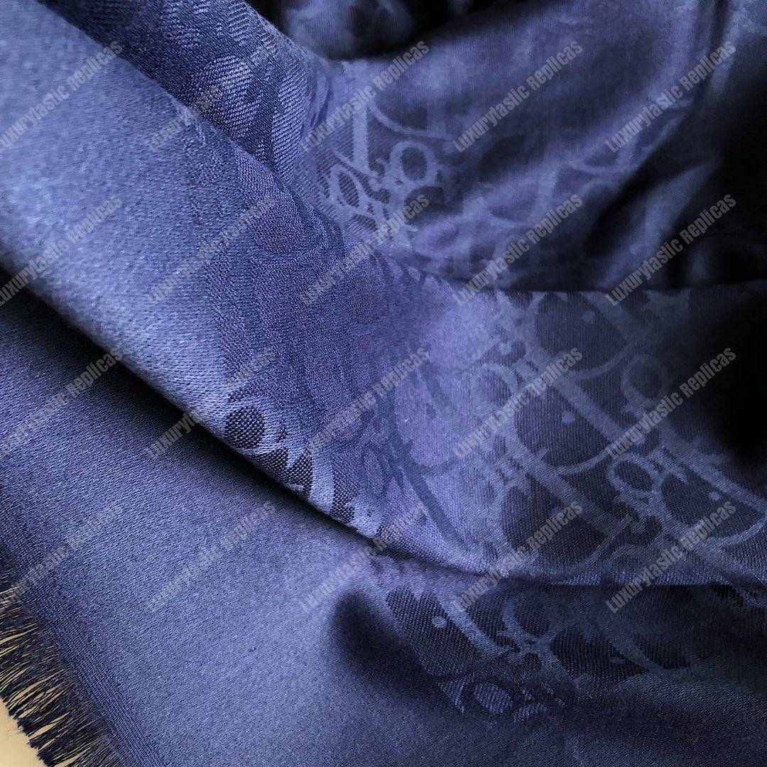 CD Blue Oblique 140 Stole