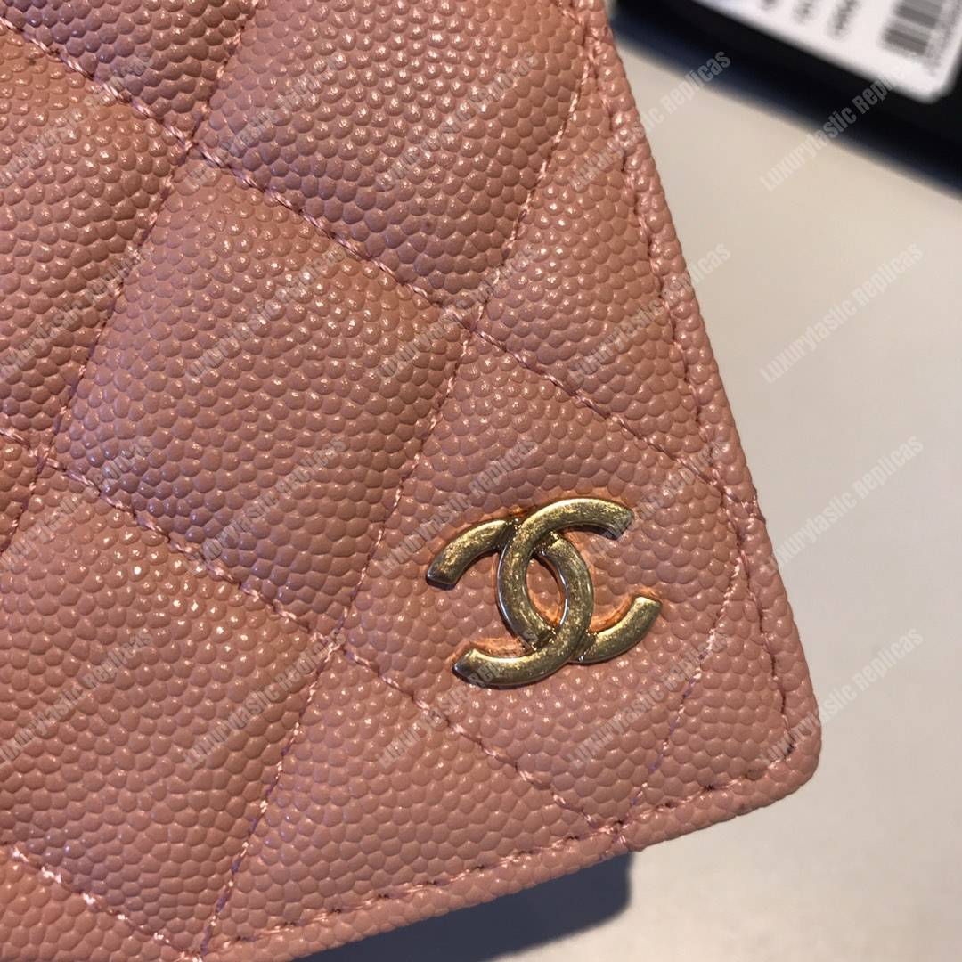 Classic Passport Holder Caviar Leather Pink