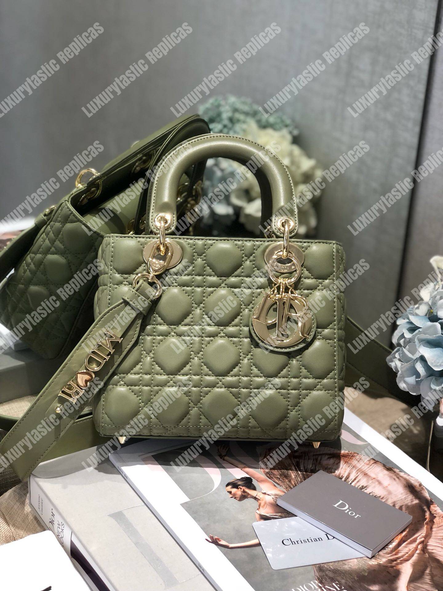 lady D*or medium bag green