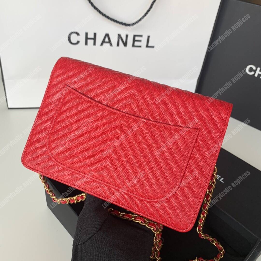 Ch*el wallet on chain red