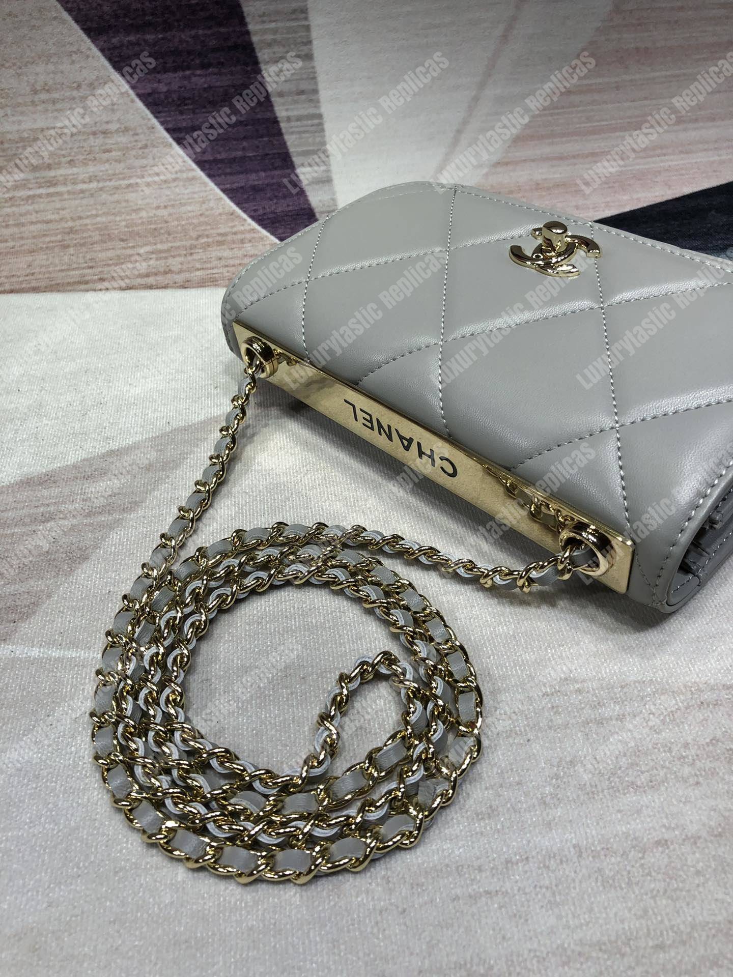Ch*el wallet on chain – woc lambskin gold-toned metal white