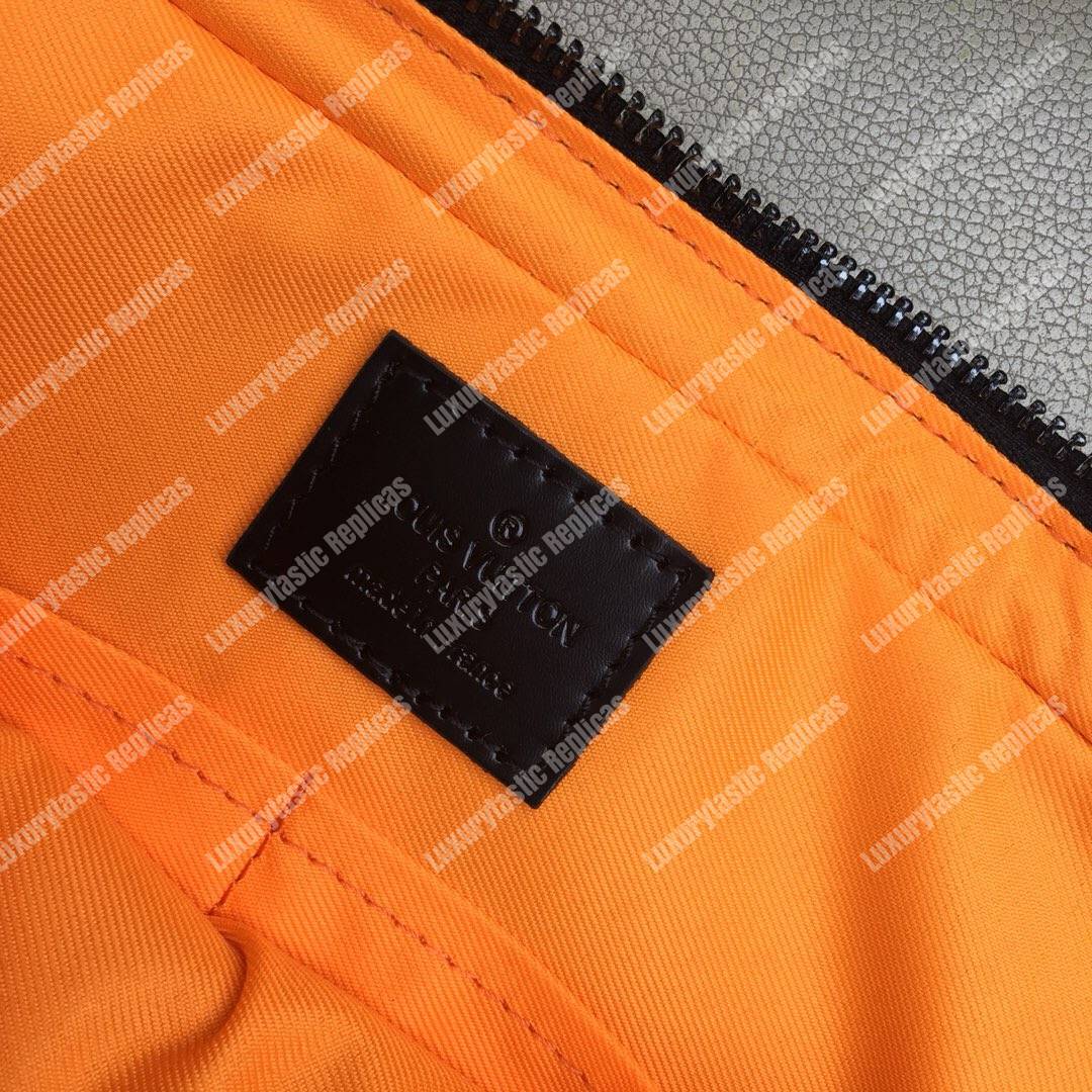 LV Alpha Messenger Black