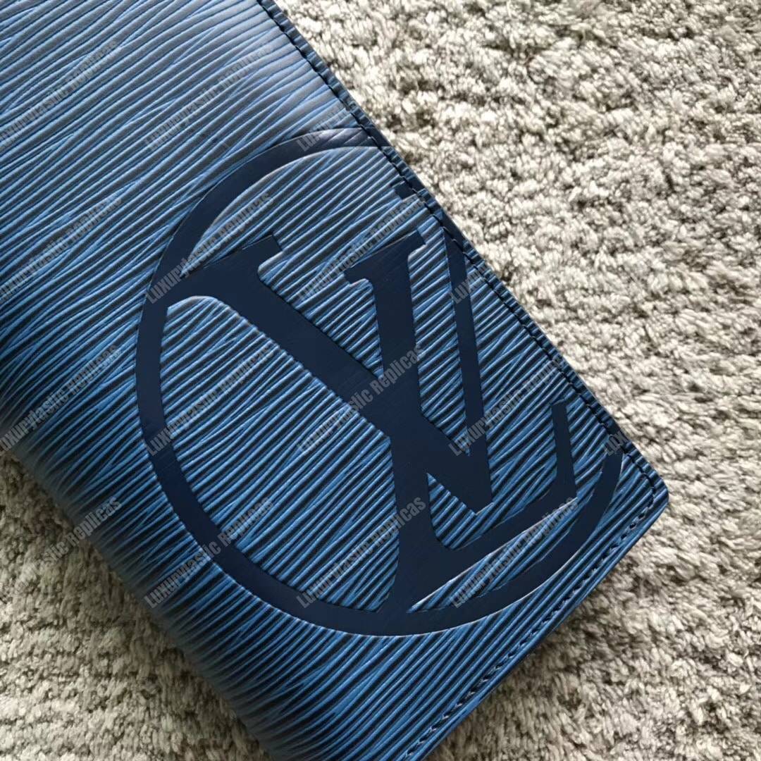 LV Circle signature Brazza Wallet Epi Leather Bleu Azur