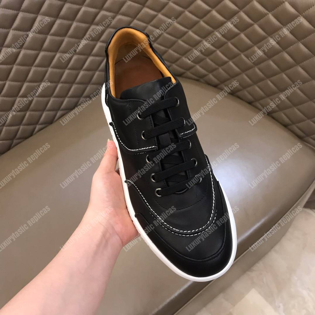 H**mes turn sneaker black