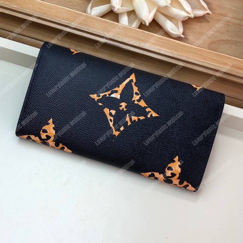 LV Jungle Sarah Wallet Giant Monogram