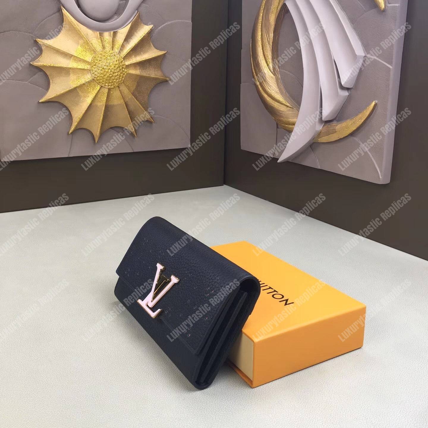 LV Capucines Wallet Noir