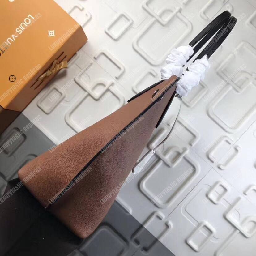 LV Lockme Go Caramel