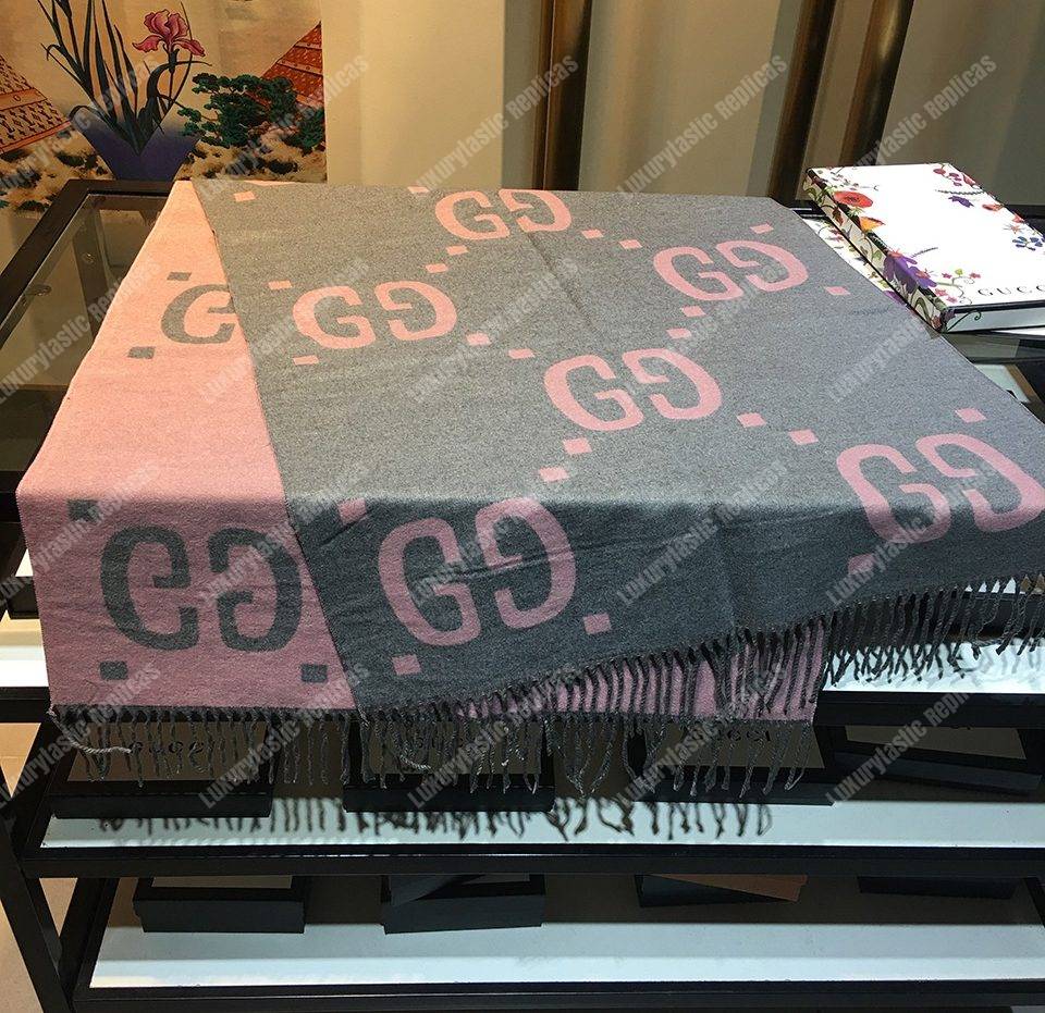 G*u*i gg jacquard wool silk scarf grey & pink