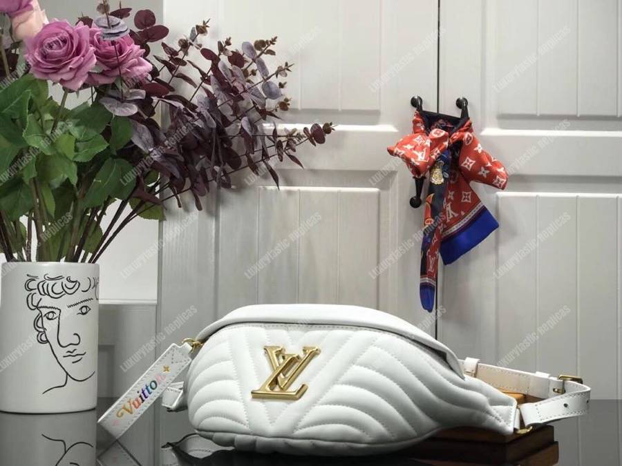 LV New Wave Bumbag Snow