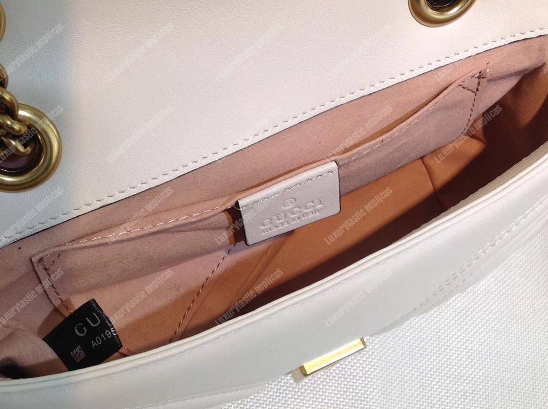 G*u*i gg marmont matelassé mini bag white