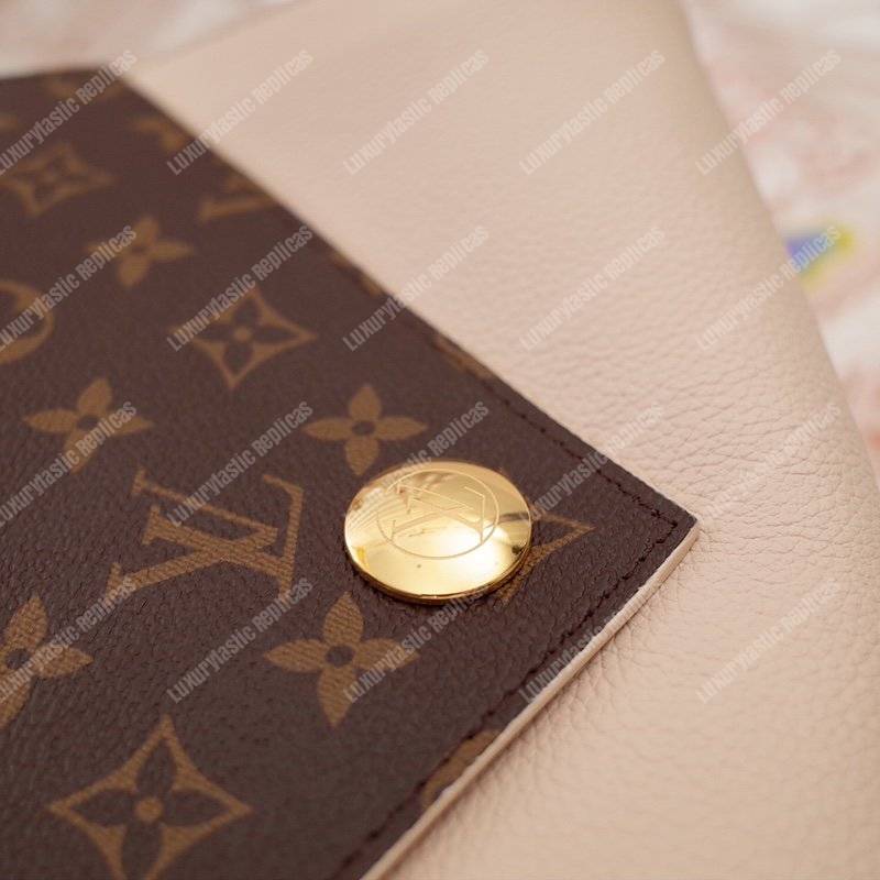 LV Double V Handbag Creme