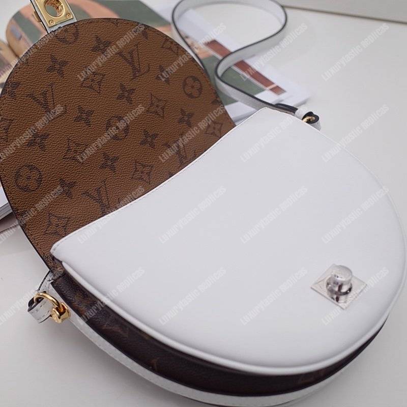LV Chantilly Lock Monogram Reverse Blanc