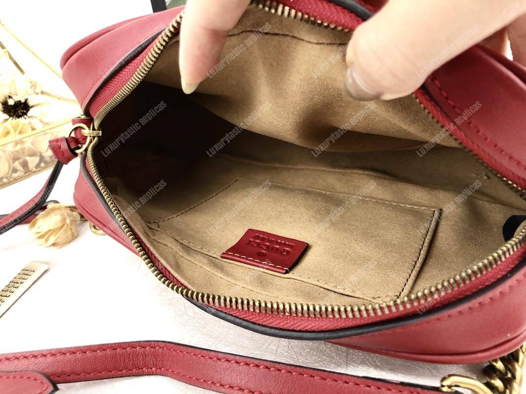G*u*i gg marmont small matelassé shoulder bag hibiscus red