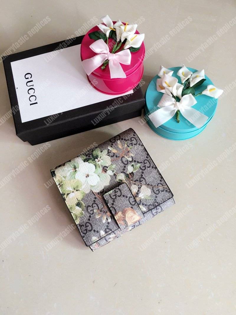 G*u*i gg blooms french flap wallet white