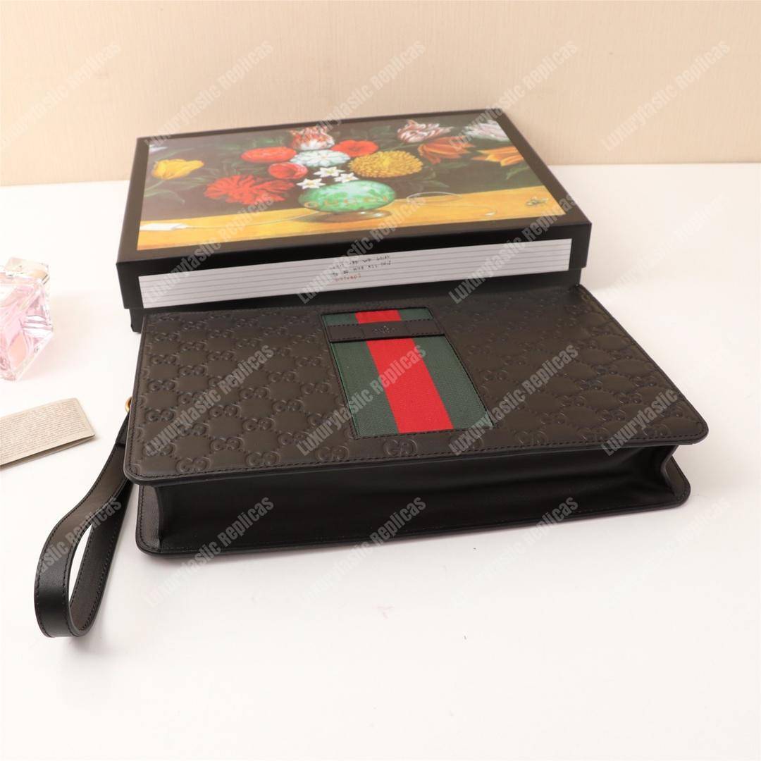 G*u*i signature leather men’s bag green red web