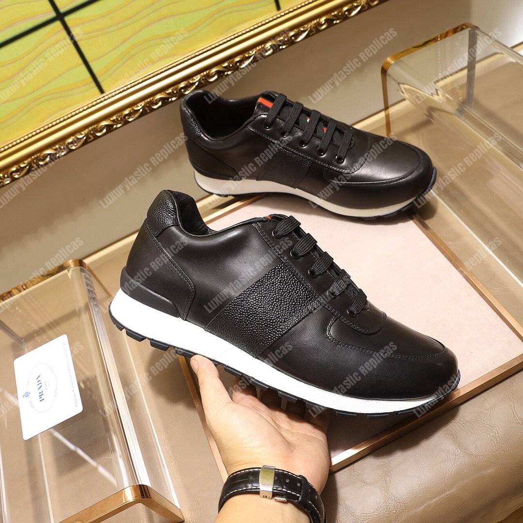 Pra*a leather sneakers black