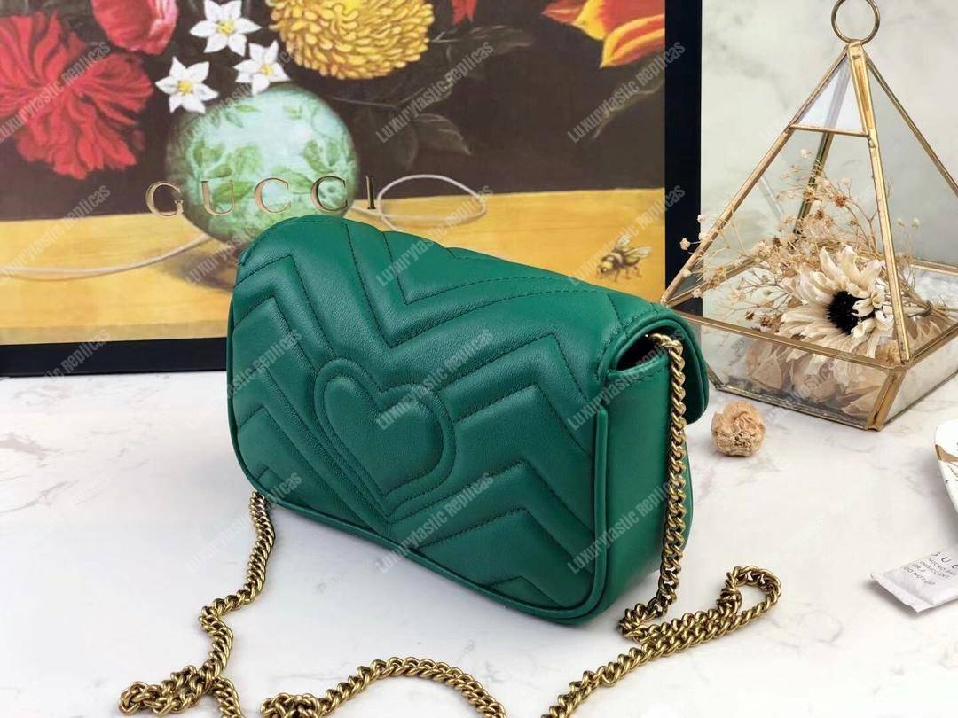G*u*i gg marmont matelassé super mini bag green