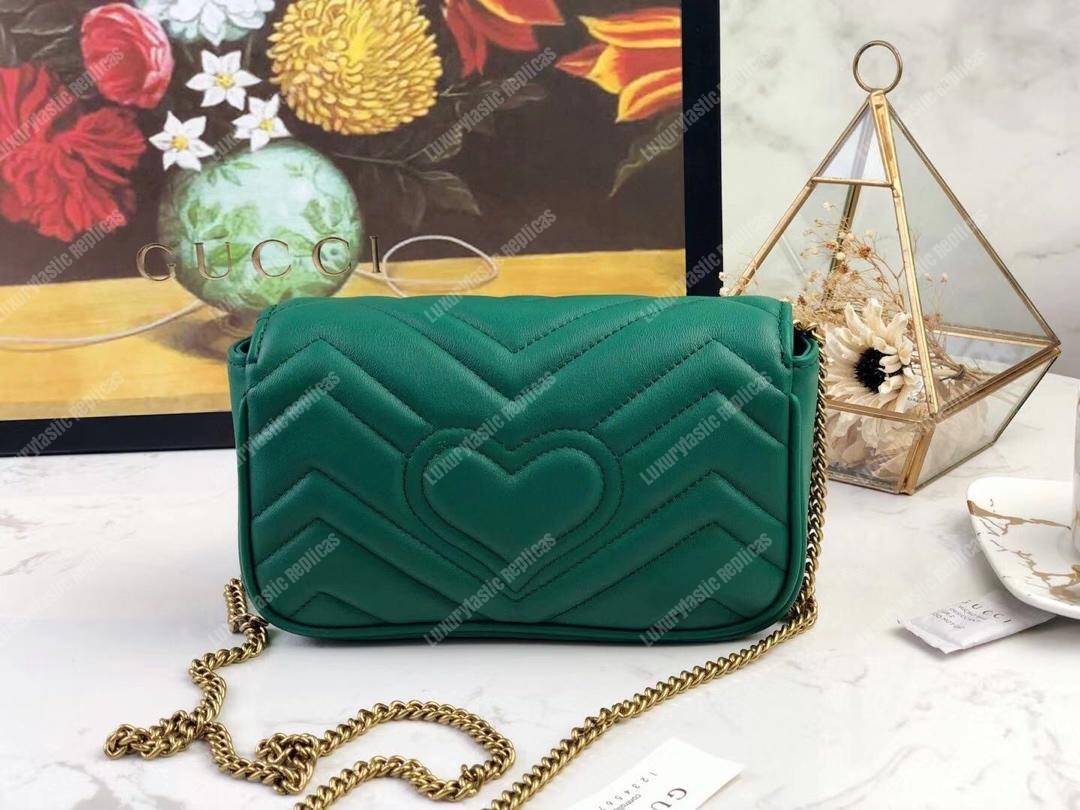 G*u*i gg marmont matelassé super mini bag green