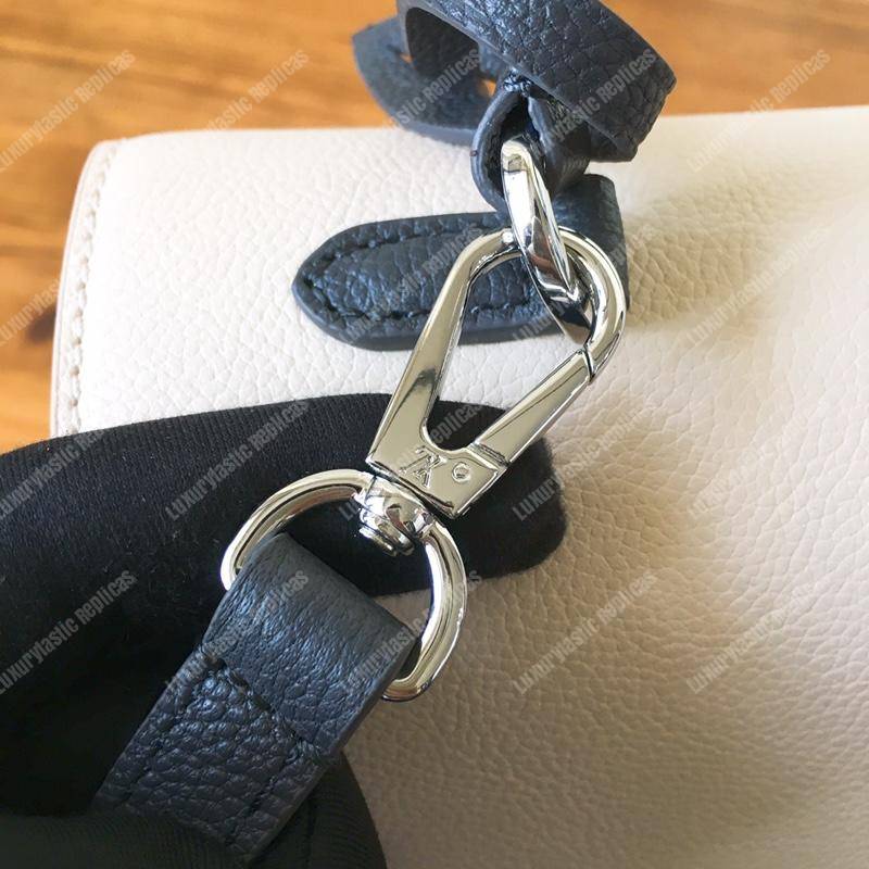 LV Lockme Ever MM Lie De Vin Etain Creme