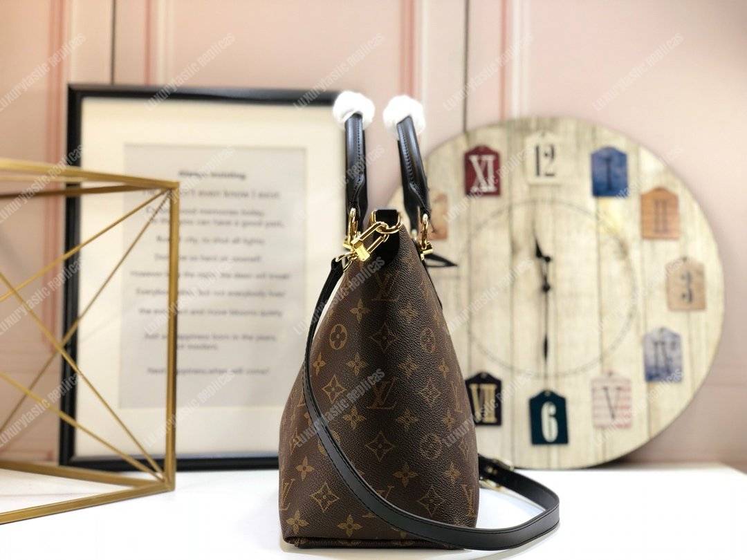 LV V Tote MM Monogram Bordeaux