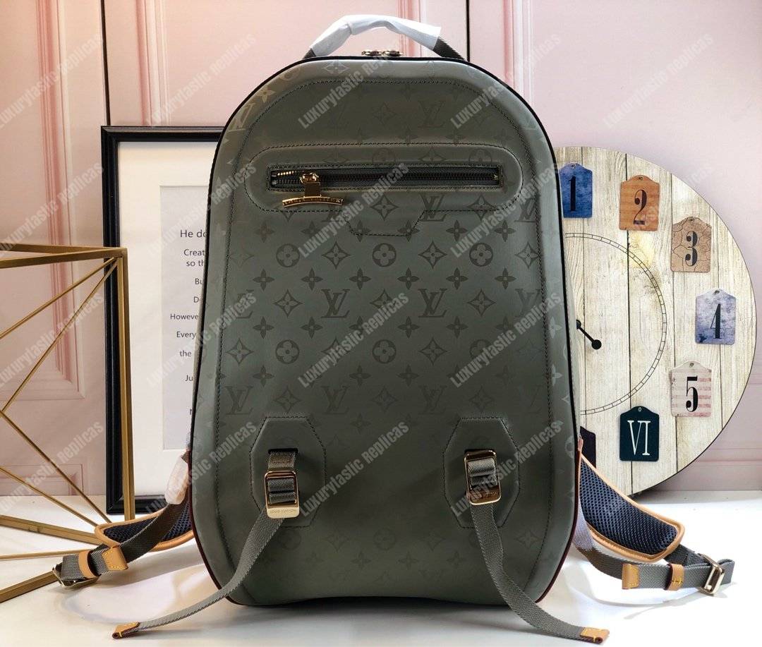 LV Backpack GM Monogram Titanium