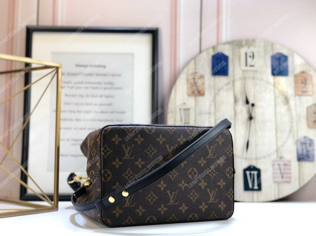 LV NéoNoé Monogram Bucket Bag Noir