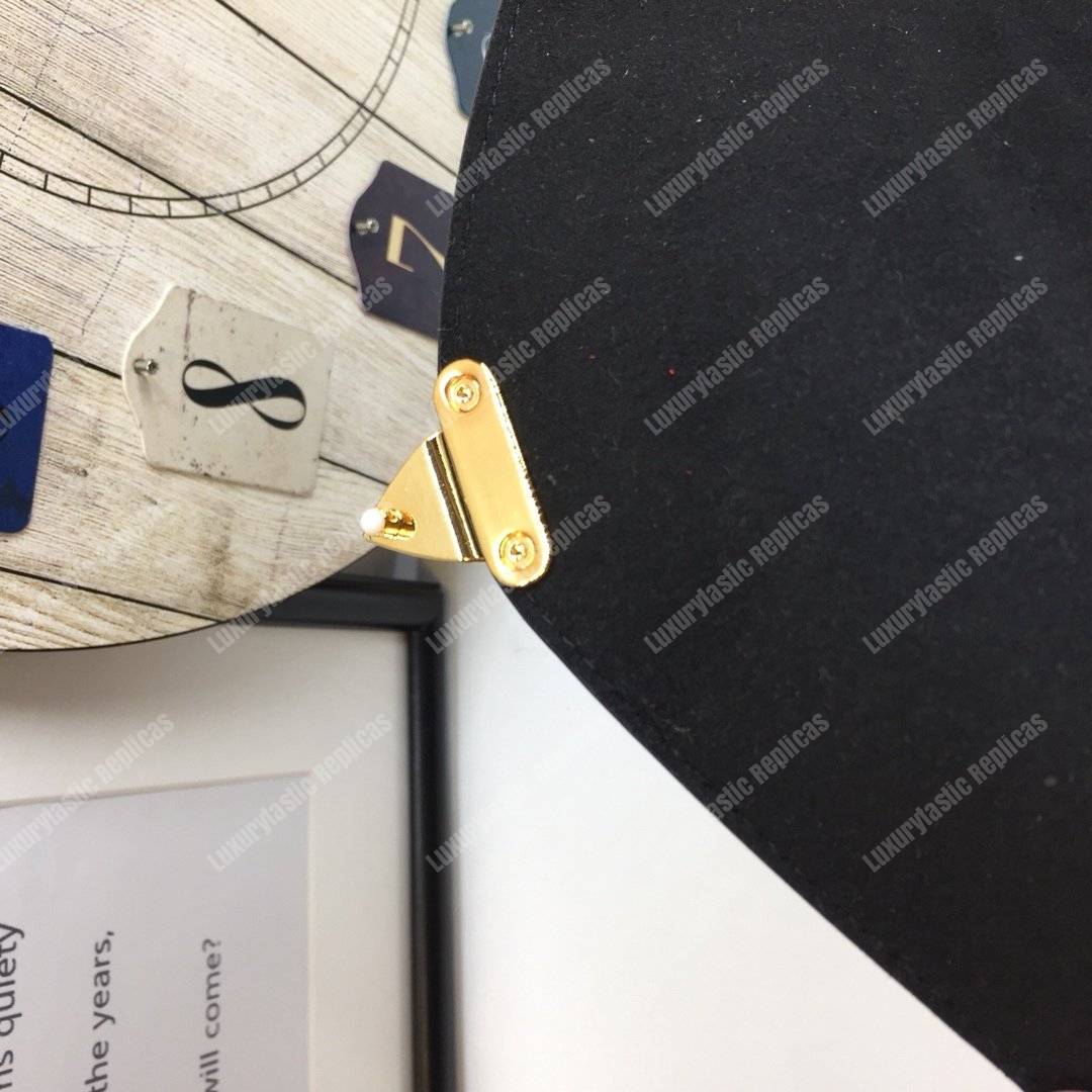 LV Pallas Chain Bag Monogram Noir