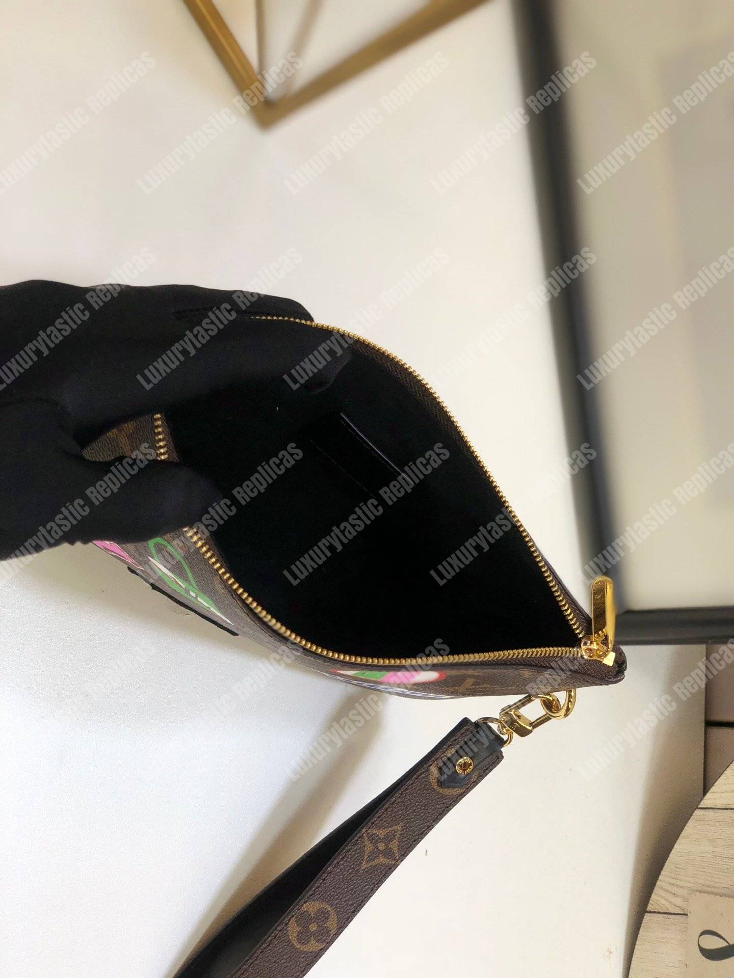 LV City Pouch Monogram Canvas