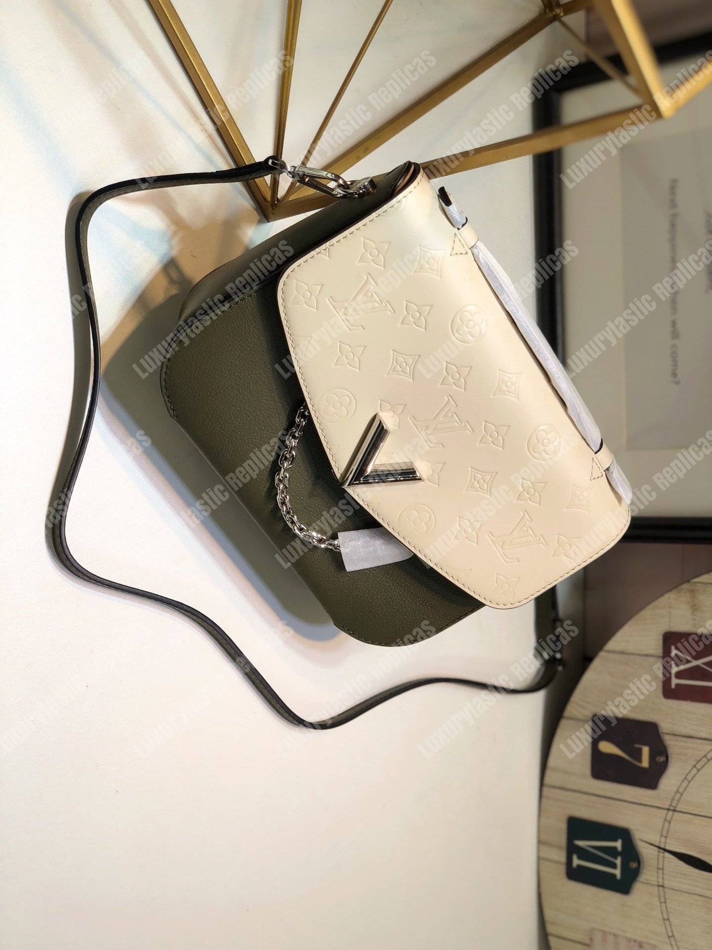 LV Very Messenger Handbag Monogram Kaki Fango
