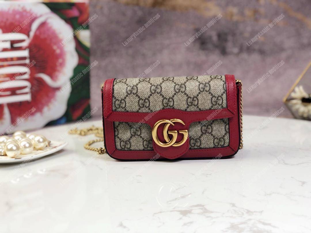 G*u*i gg sup*e canvas super mini bag red