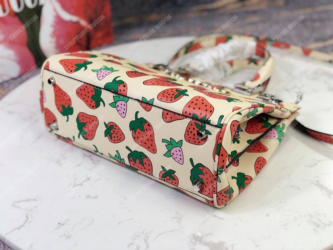 G*u*i zumi strawberry print small top handle bag