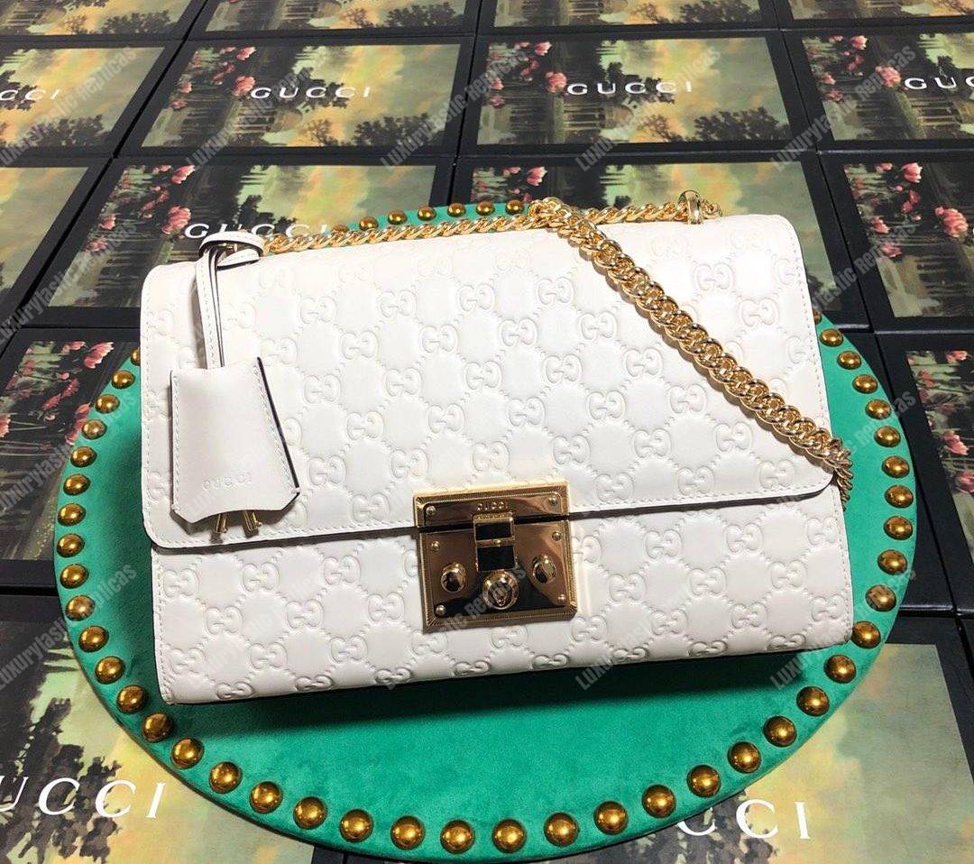 G*u*i padlock medium signature shoulder bag white