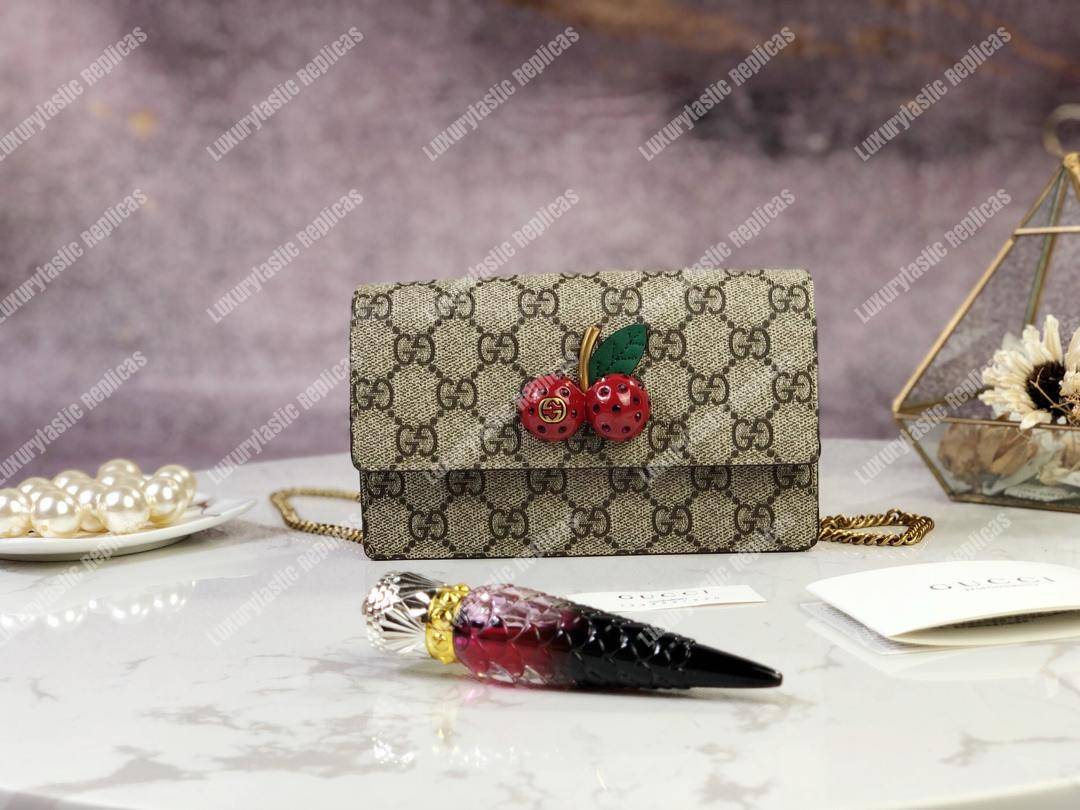 G*u*i gg sup*e mini bag with cherries