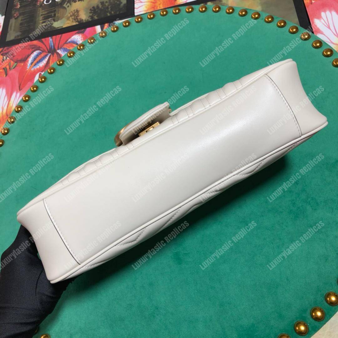 G*u*i gg marmont medium matelasse shoulder bag white