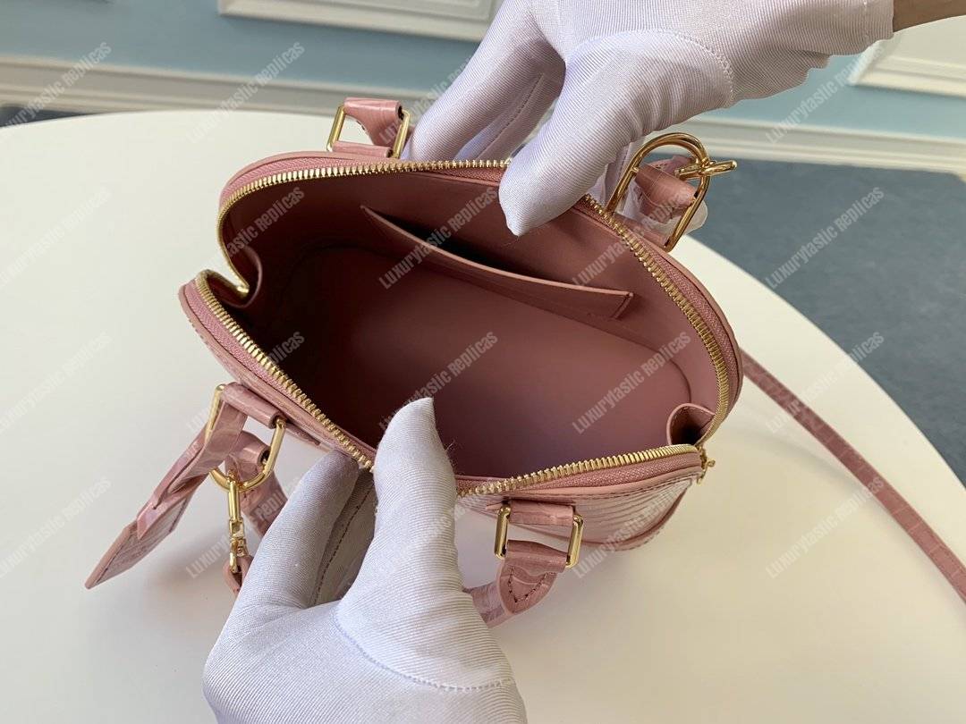LV Alma BB Crocodilien Brillant Rose Tourmaline