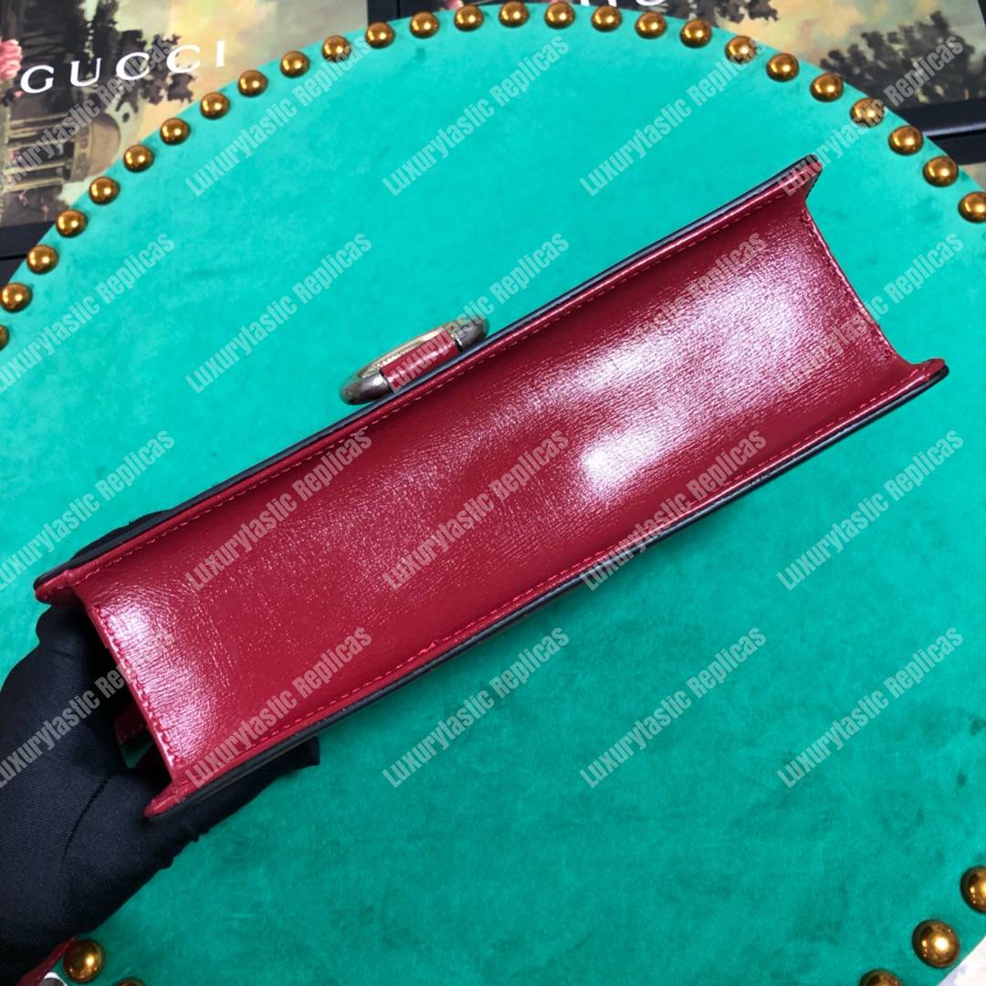 G*u*i small leather shoulder bag red