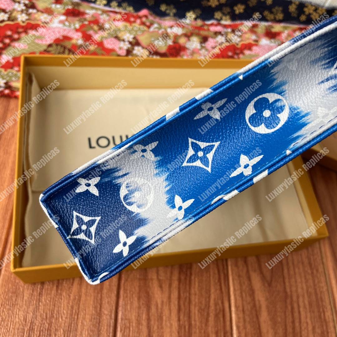 LV Escale Poche Toilette 26 Bleu