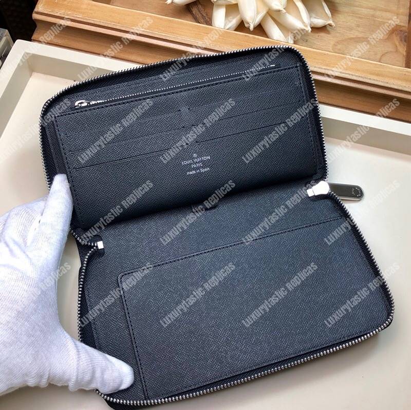 LV Zippy Organizer Taiga Leather Black