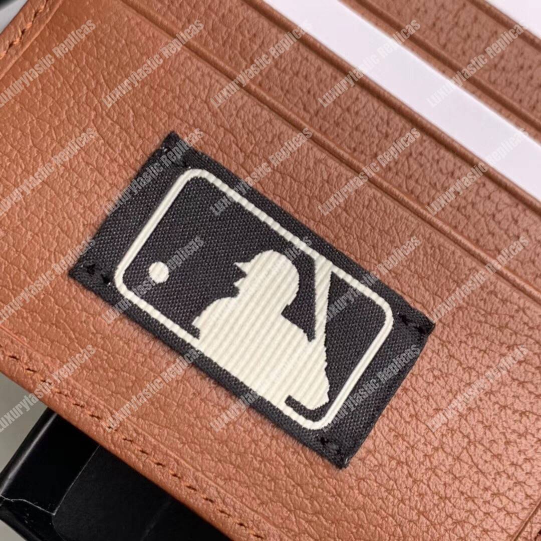 G*u*i original gg canvas wallet with new york yankees patch™